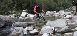 Un poco de BTT mojado 